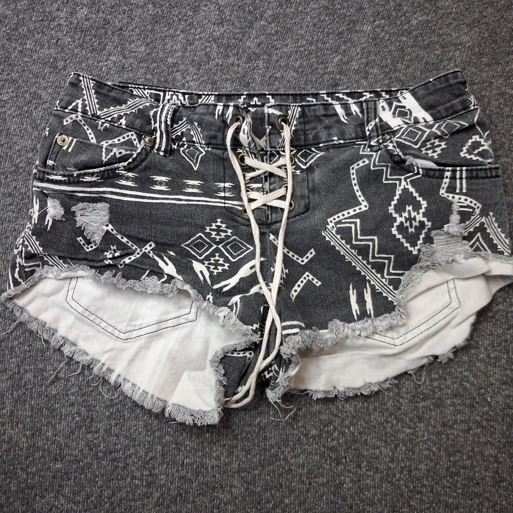 Billabong Lite Hearted Tribal Print Lace Up Denim Shorts Black White Size 26
